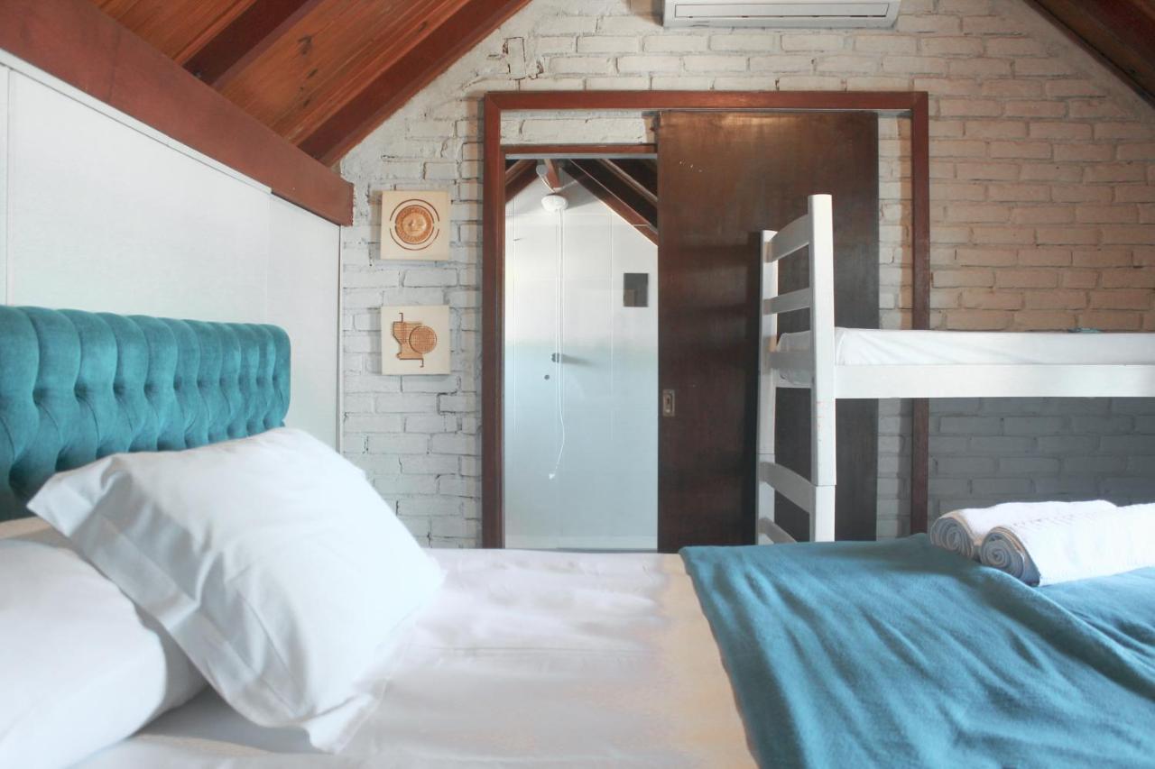 Brava Point Pousada E Hostel Итажаи Экстерьер фото