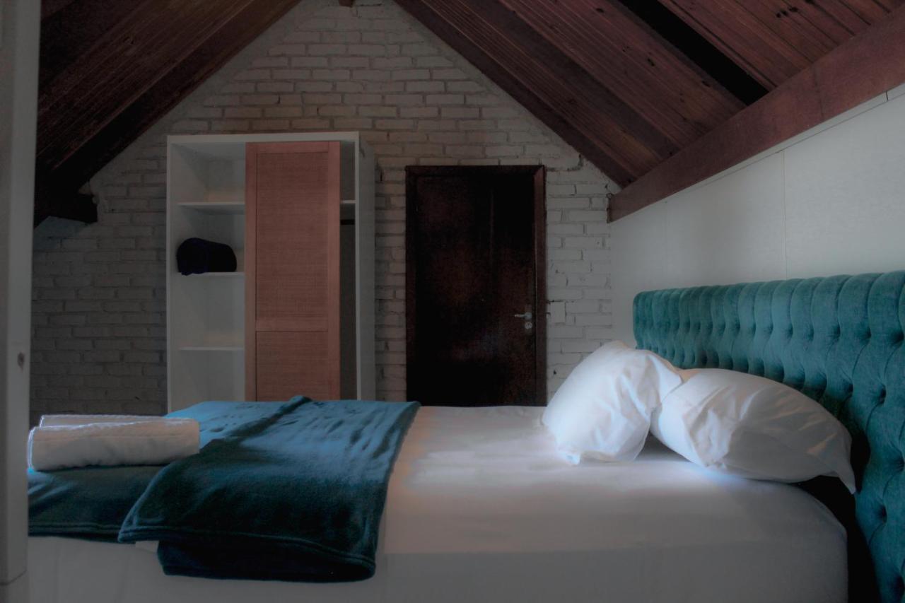 Brava Point Pousada E Hostel Итажаи Экстерьер фото